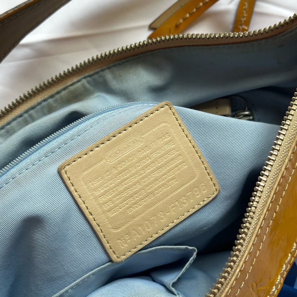 Vintage Coach Multicolor Shoulder Bag - Picture 10 of 11